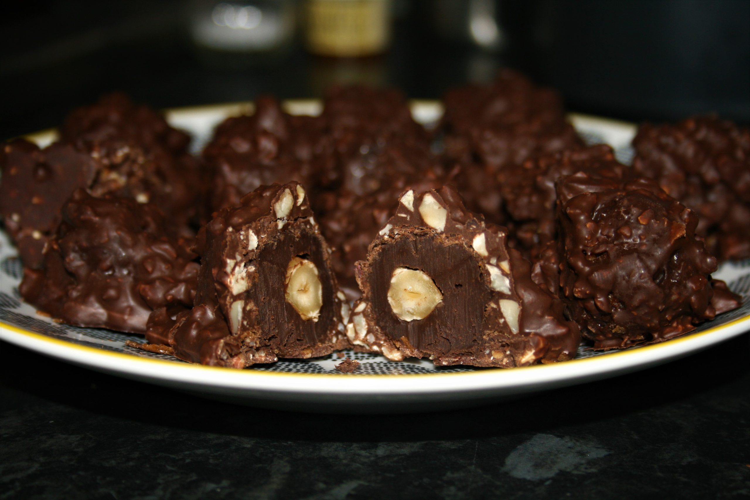 Hazelnut rochers – Full As An Egg